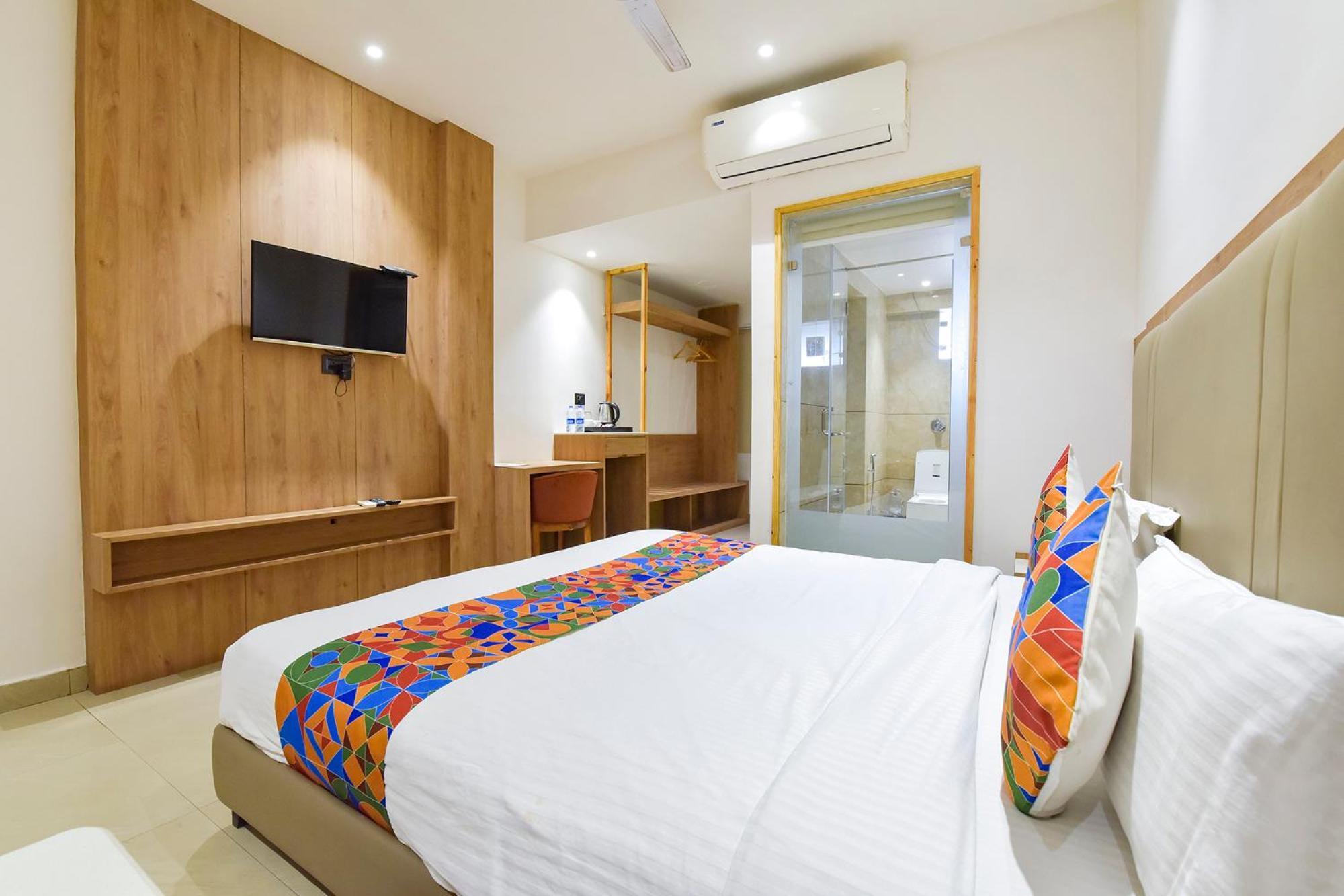 Fabhotel Prime Surya 자발푸르 외부 사진