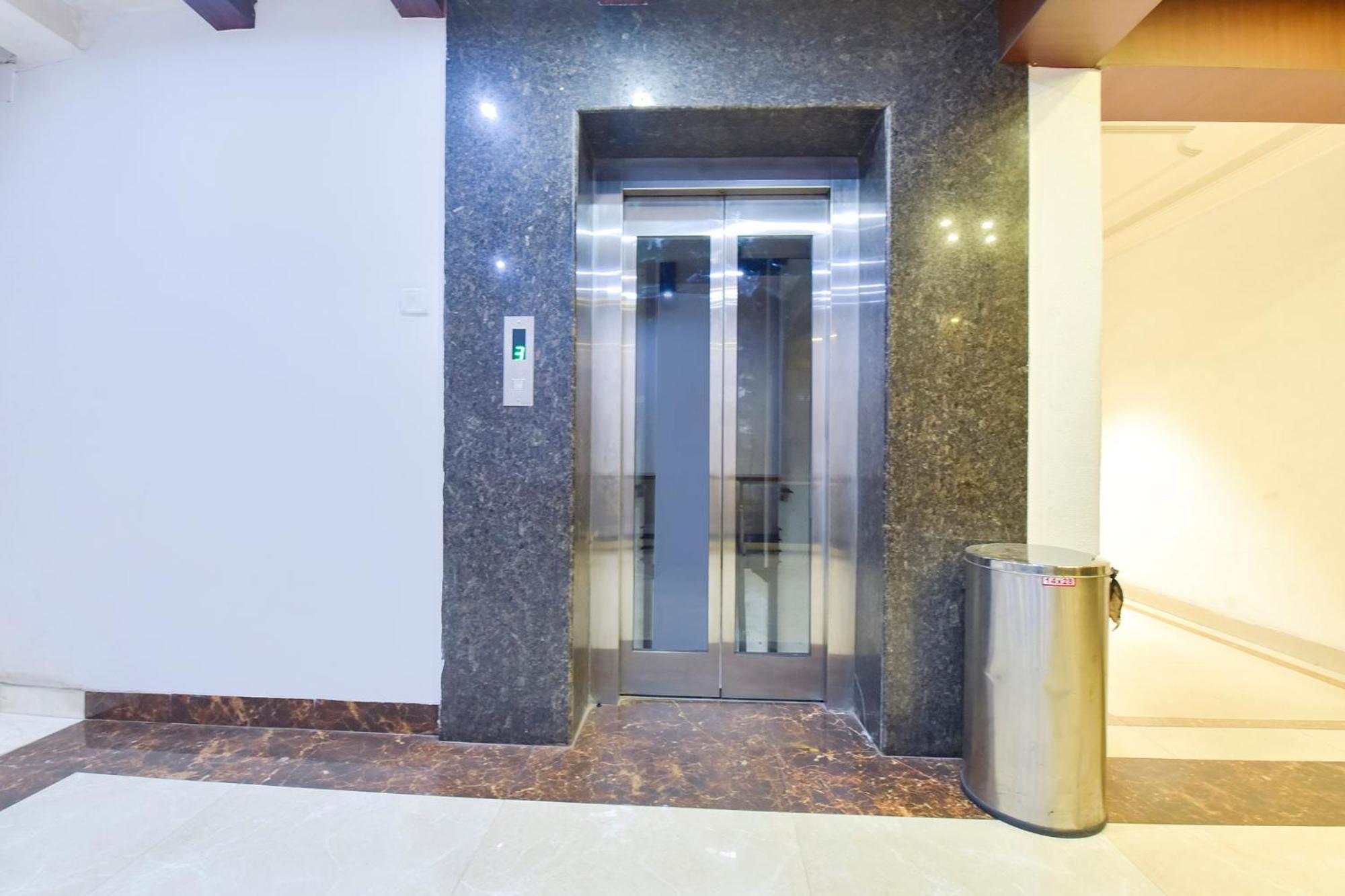 Fabhotel Prime Surya 자발푸르 외부 사진
